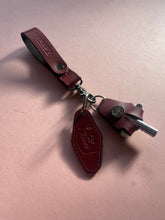 Load image into Gallery viewer, Belt loop drum keyring deal