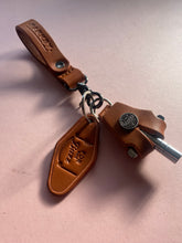 Load image into Gallery viewer, Belt loop drum keyring deal