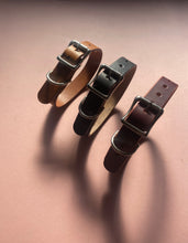 Load image into Gallery viewer, Handmade Leather Dog Collar