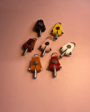 Load image into Gallery viewer, Leather Drum Key Holder and Key