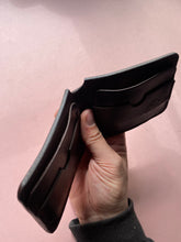 Load image into Gallery viewer, Leather wallet