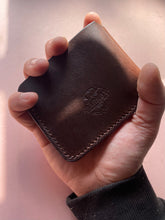 Load image into Gallery viewer, Leather wallet