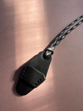 Load image into Gallery viewer, Leather glasses holder