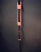 Load image into Gallery viewer, Guitar p&amp;w strap